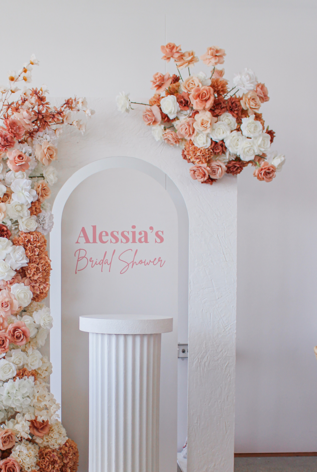 SMALL CUSTOM FLORAL ARRANGEMENT