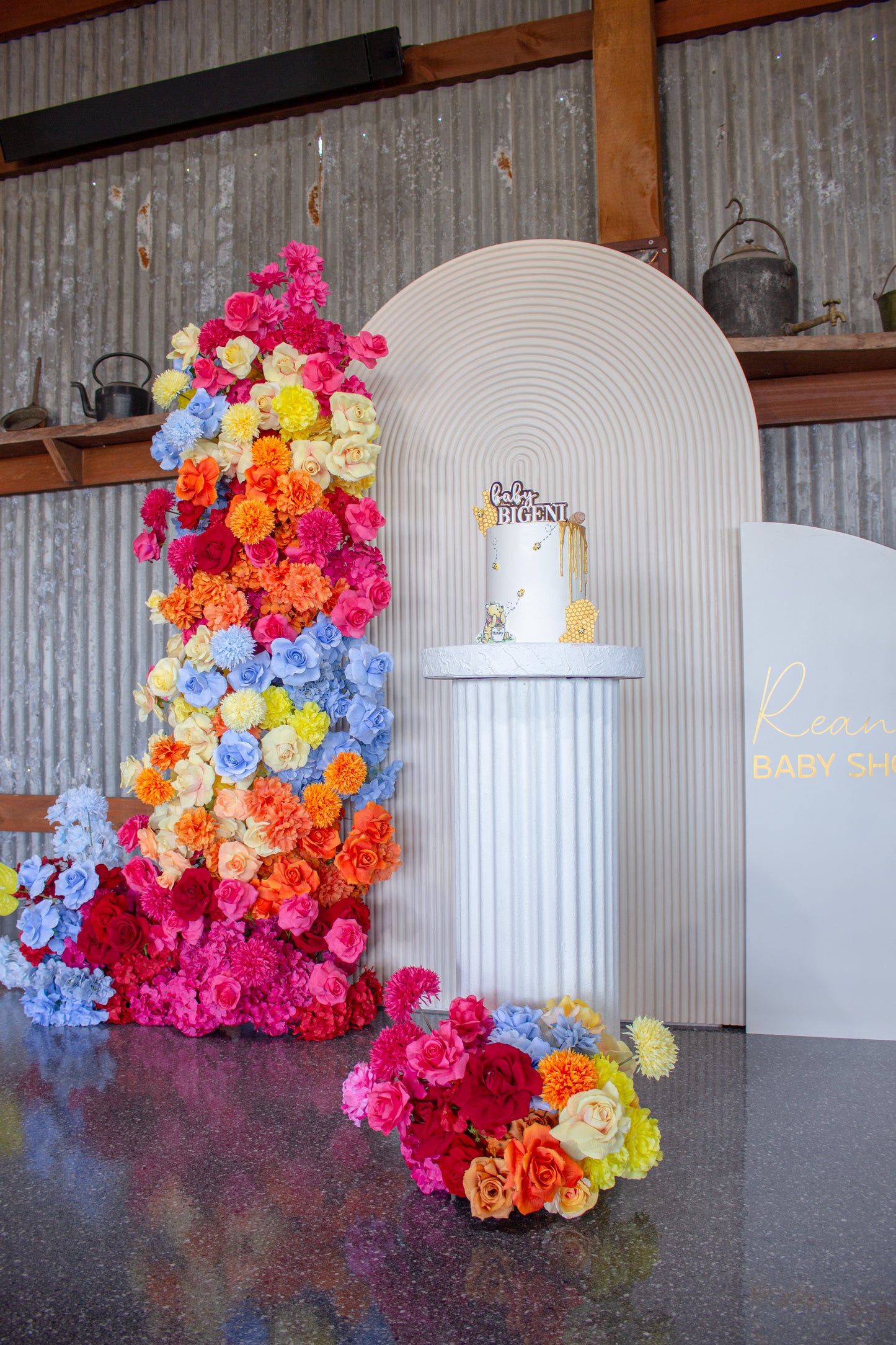 CUSTOM FLOOR FLORAL ARRANGEMENT