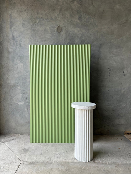 GREEN RIPPLED BACKDROP