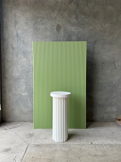 GREEN RIPPLED BACKDROP