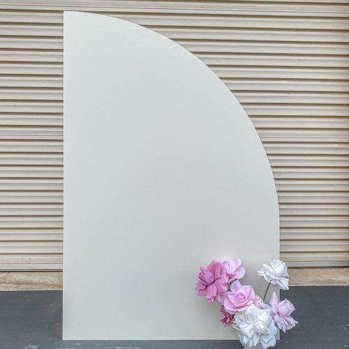 SINGLE OFF-WHITE SAIL ARCH
